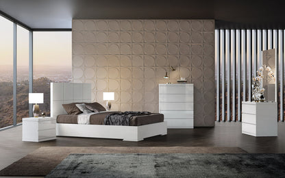 Anna Queen Bed in High Gloss White