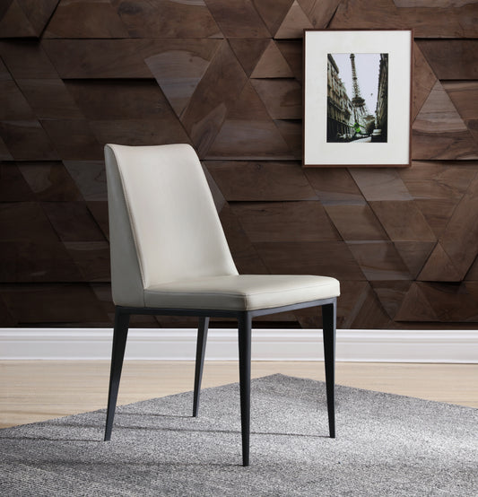 Modern Carrie Dining Chair – Stylish & Comfortable Seating