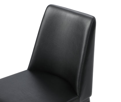 Modern Carrie Dining Chair – Stylish & Comfortable Seating